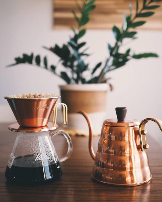 Hướng dẫn pour cà phê với phễu KALITA WAVE 26